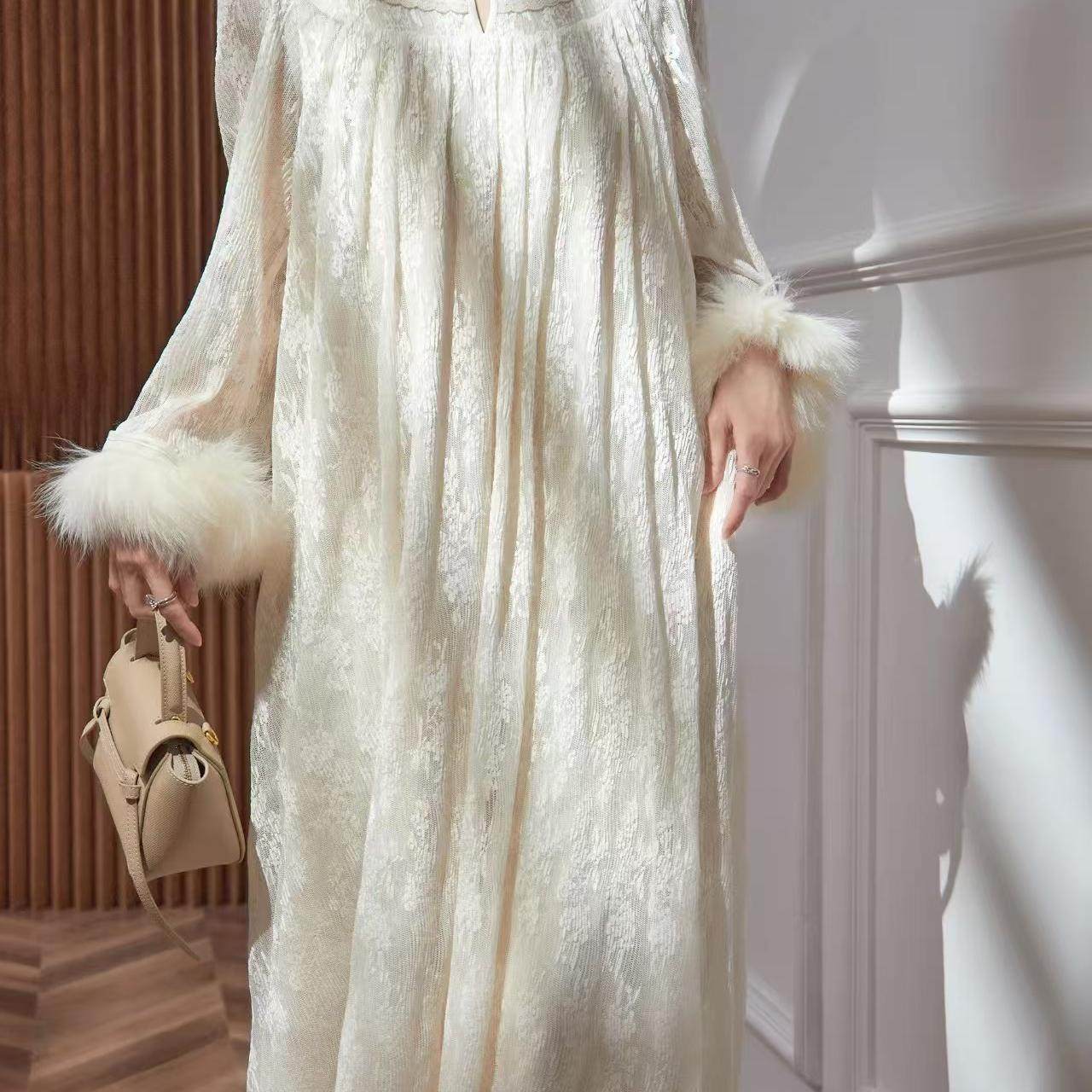 新中式重工压褶蕾丝毛毛长裙秋冬宫廷风长袖连衣裙晨袍高级感长裙,女装/女士精品,连衣裙,淘宝优惠券,粉丝福利购,淘宝优惠卷