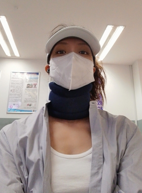 德国专业护颈 PROTECT COLLOR 拥有12个尺寸的半硬式时髦护颈