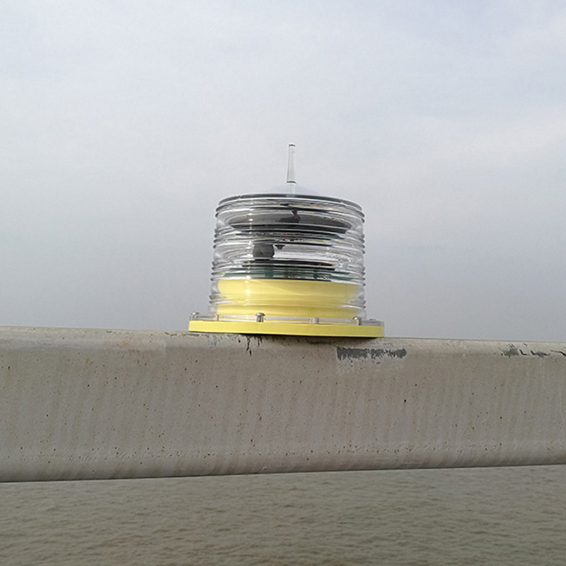 常亮航道障碍灯太阳能船用航行灯红色闪光码头港口信号灯自动光控