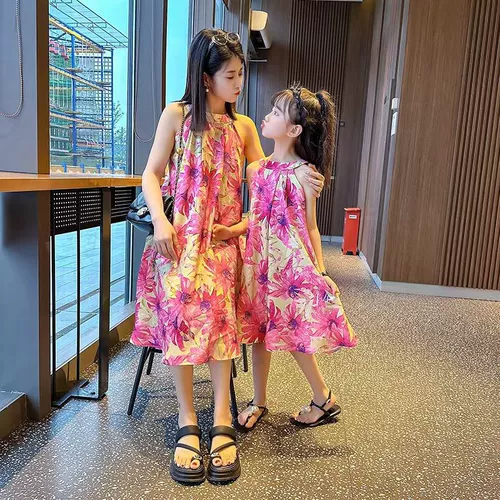 Элитное летнее платье, розовая юбка, семейный стиль, в западном стиле, короткий рукав, в цветочек