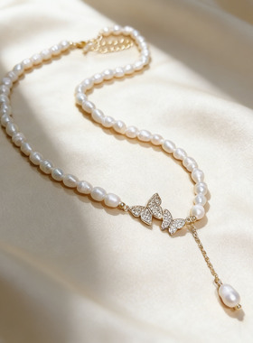轻奢珍珠项链女小众设计感蝴蝶吊坠锁骨链百搭简约
