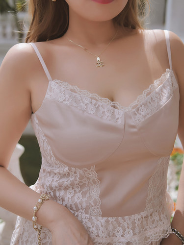 姨太太原创 2022新款胖mm甜美蕾丝吊带大码百搭遮肚双色内搭大码