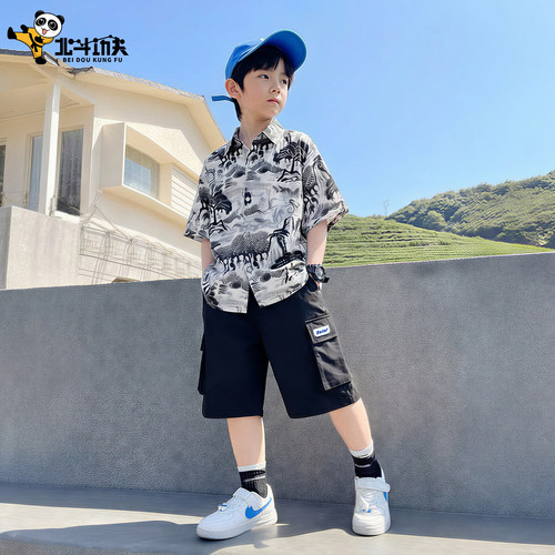 优质男童短袖套装 舒适透气