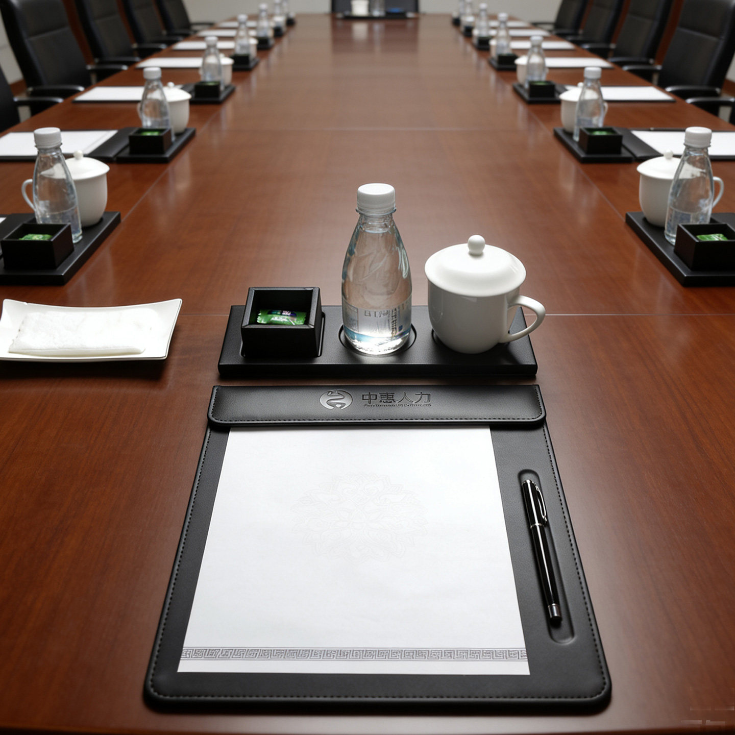 皮革a4会议夹垫板文件夹板定制会议垫板便签夹书写板商务办公黑色