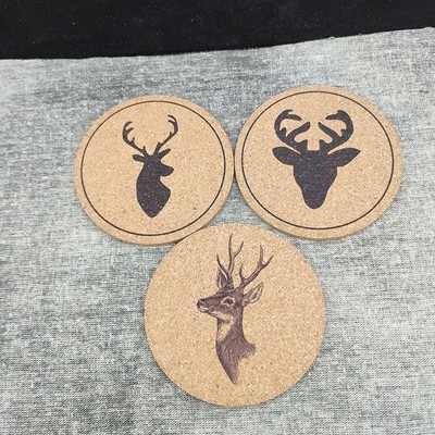 供应软木杯垫 圆形简约茶杯垫 驯鹿图案环保隔热垫有现货定制