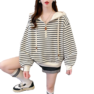 早秋薄款条纹卫衣女春秋季韩版宽松设计感小众小个子连帽上衣外套