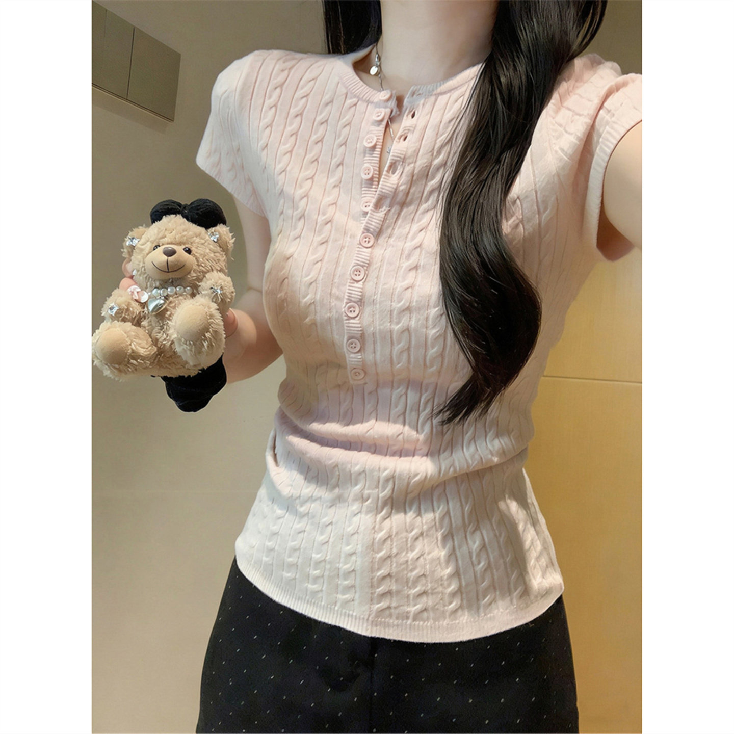 巨好看的粉色麻花针织短袖t恤女夏季2026新款百搭修身半开领上衣