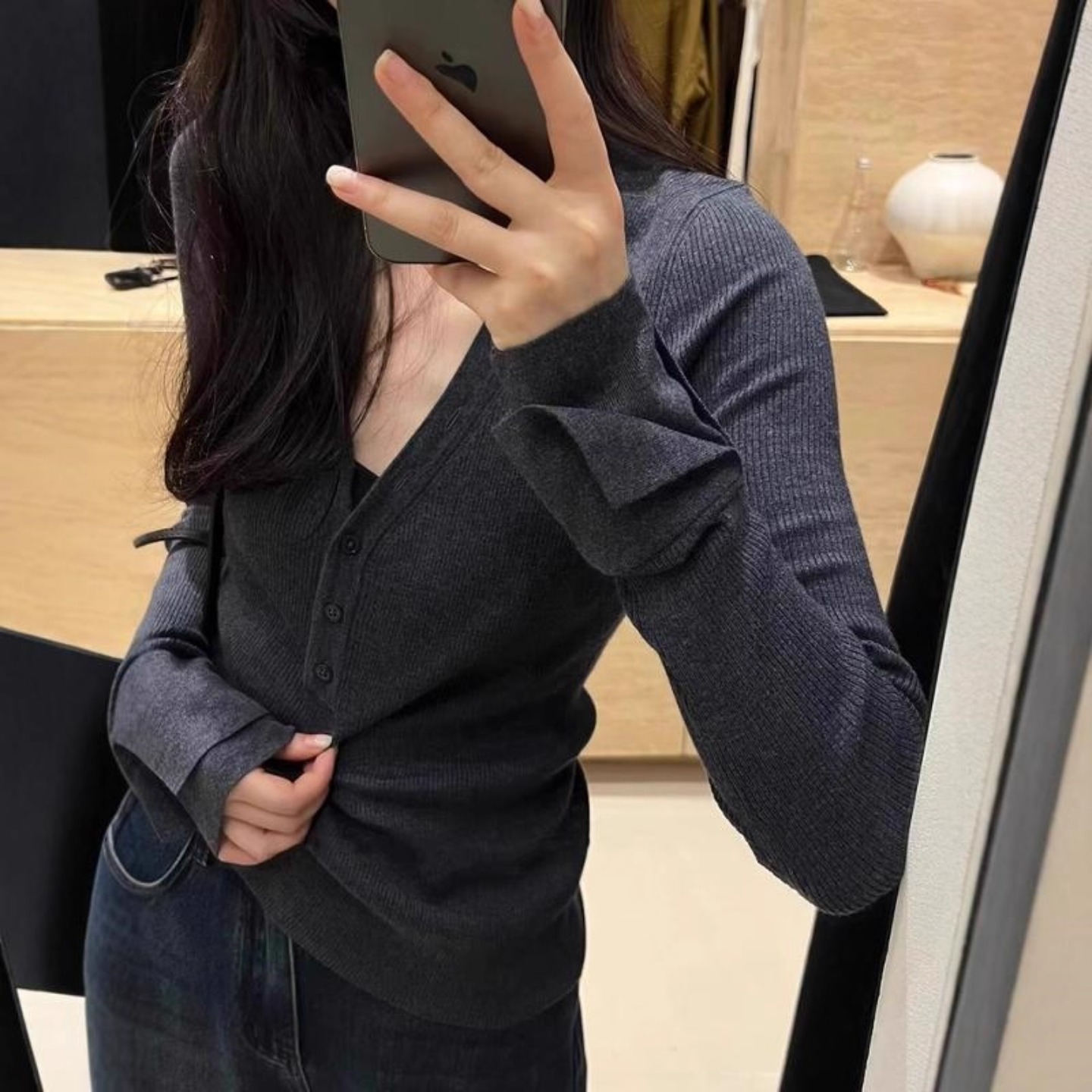 美式复古深灰色v领长袖针织衫女