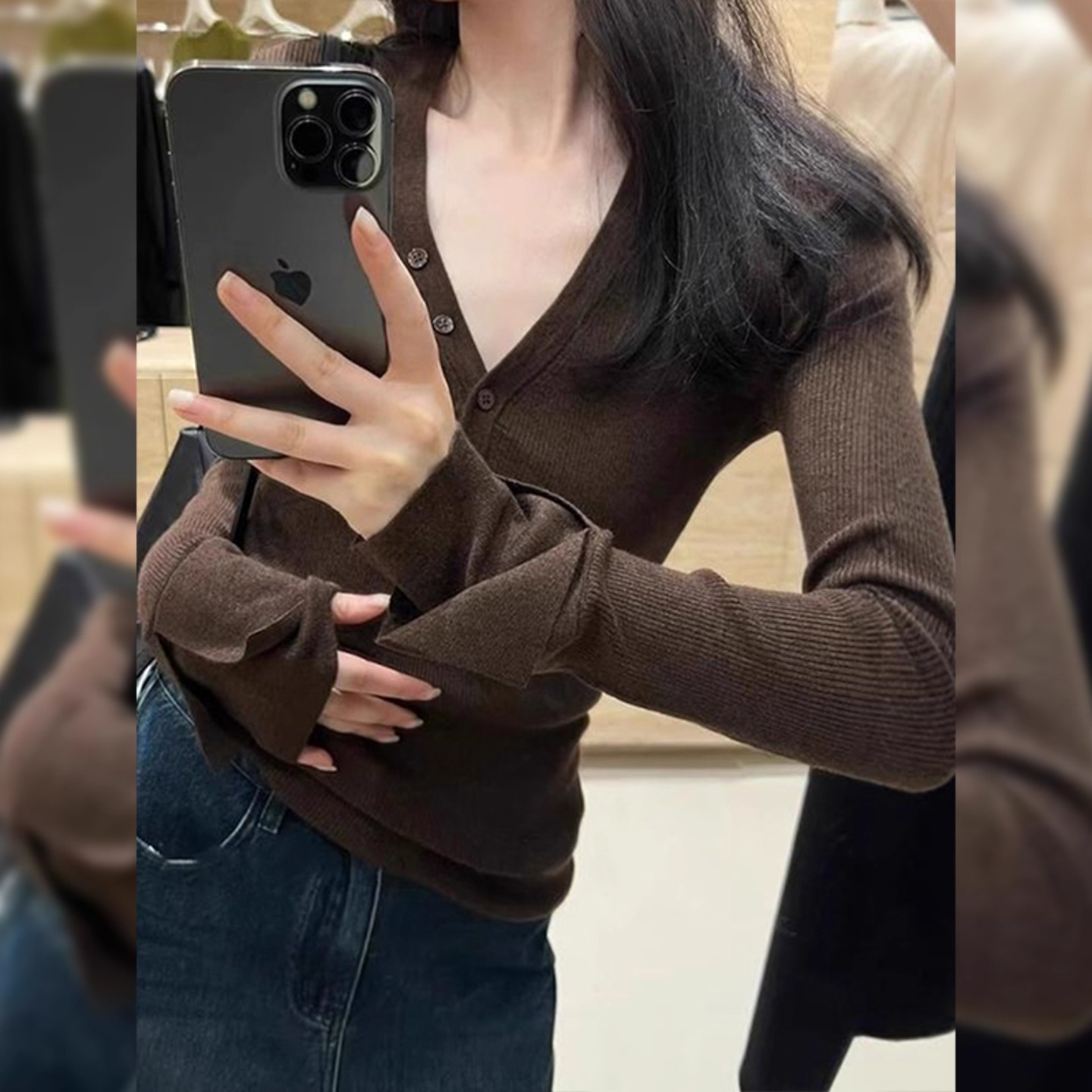 高级感咖色v领纽扣长袖针织衫女