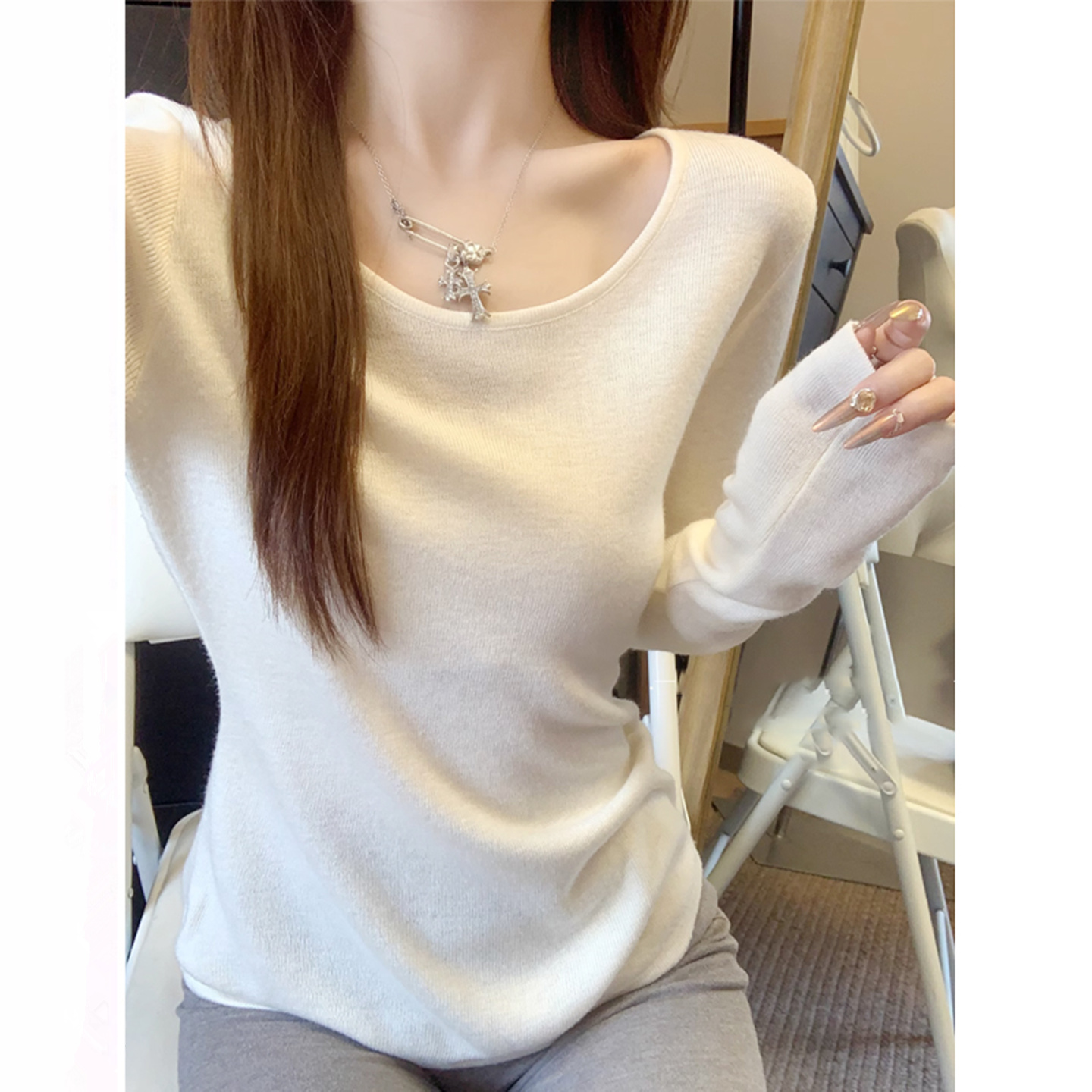 奶fufu软糯U领长袖针织衫毛衣女