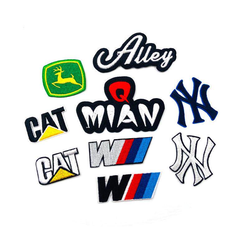 英文字母绣花章布贴  服装徽章logo布标  服装箱包魔术贴刺绣爆款