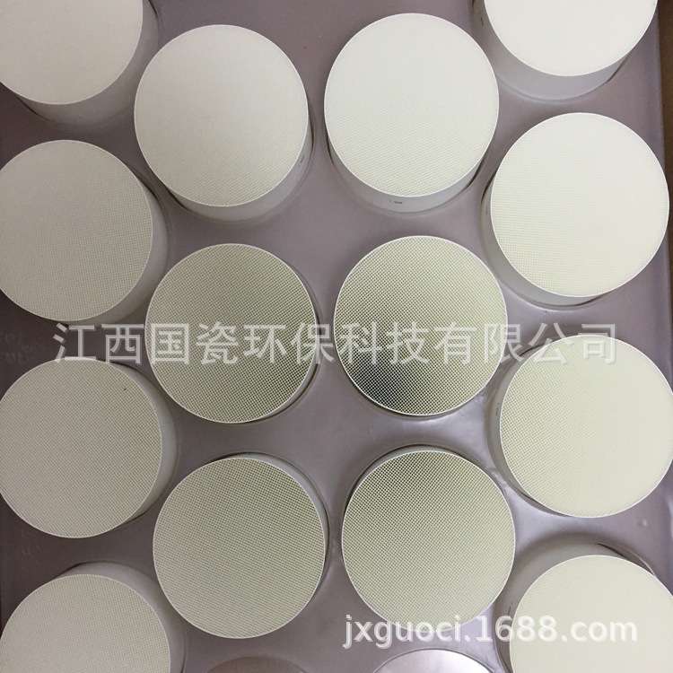 蜂窝陶瓷用于汽油发动机尾气净化系统的直通式陶瓷催化剂载体
