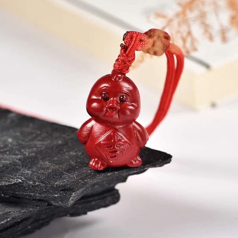 红色木头雕刻小鸡吊坠红木实木十二生肖木质木小鸡吉祥物木制挂件