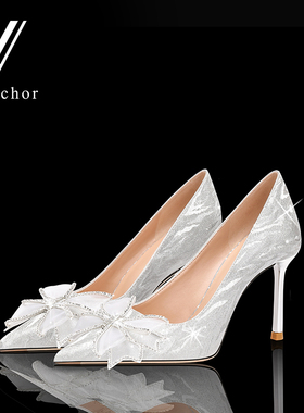 2024年新款法式蝴蝶结婚鞋主婚纱新娘伴娘鞋亮片尖头银色高跟鞋女
