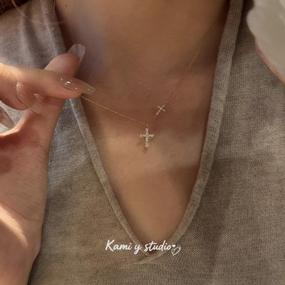 超闪锆石十字架吊坠项链