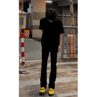 高街国潮ins黑色百搭微喇牛仔裤男夏季新款休闲弯刀裤子潮流长裤