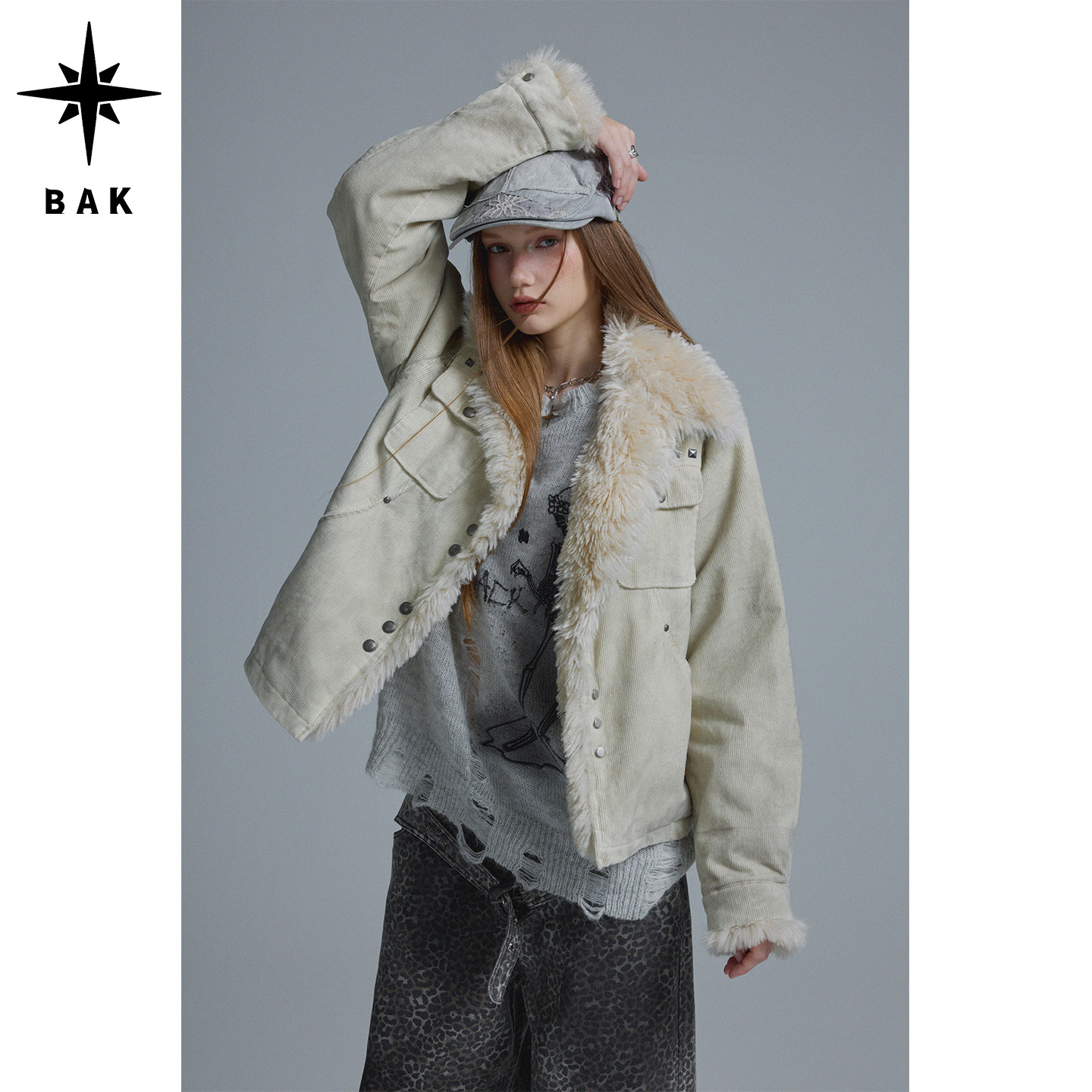 BAK旧时光册灯芯绒棉衣毛领女款
