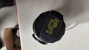 重汽豪瀚豪沃汕德卡T7H曼发动加机油口盖总成