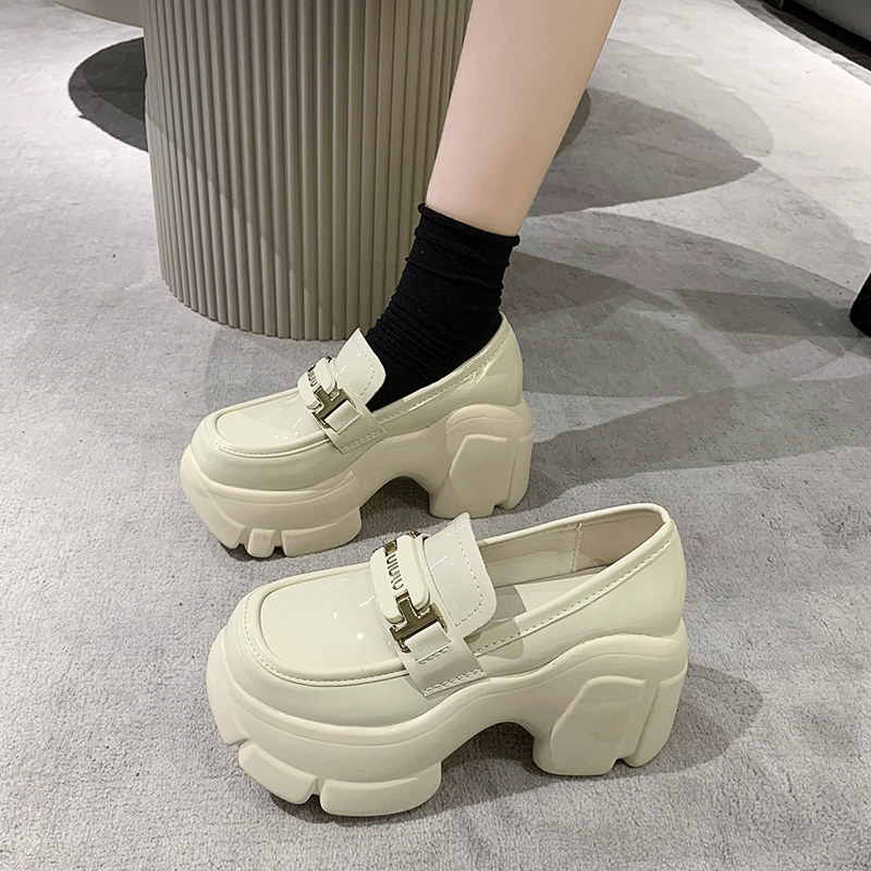 白色厚底小皮鞋女2026新款春季真皮8cm增高鞋子百搭英伦风松糕鞋