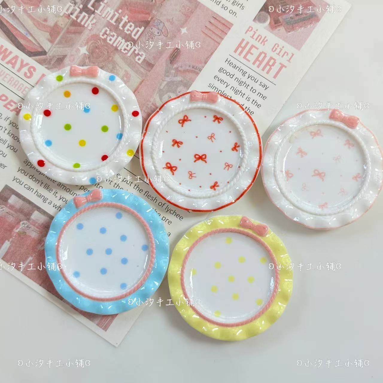 定制仿真微缩蝴蝶结盘子圆盘托盘diy奶油胶树脂饰品配件娃屋摆件,饰品/流行首饰/时尚饰品新,其他DIY饰品配件,淘宝优惠券,粉丝福利购,淘宝优惠卷