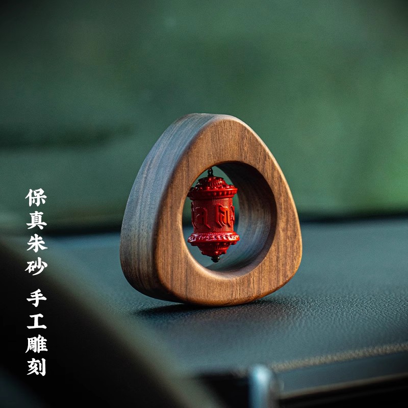 正品朱砂宝宝佛车载中控台装饰图片