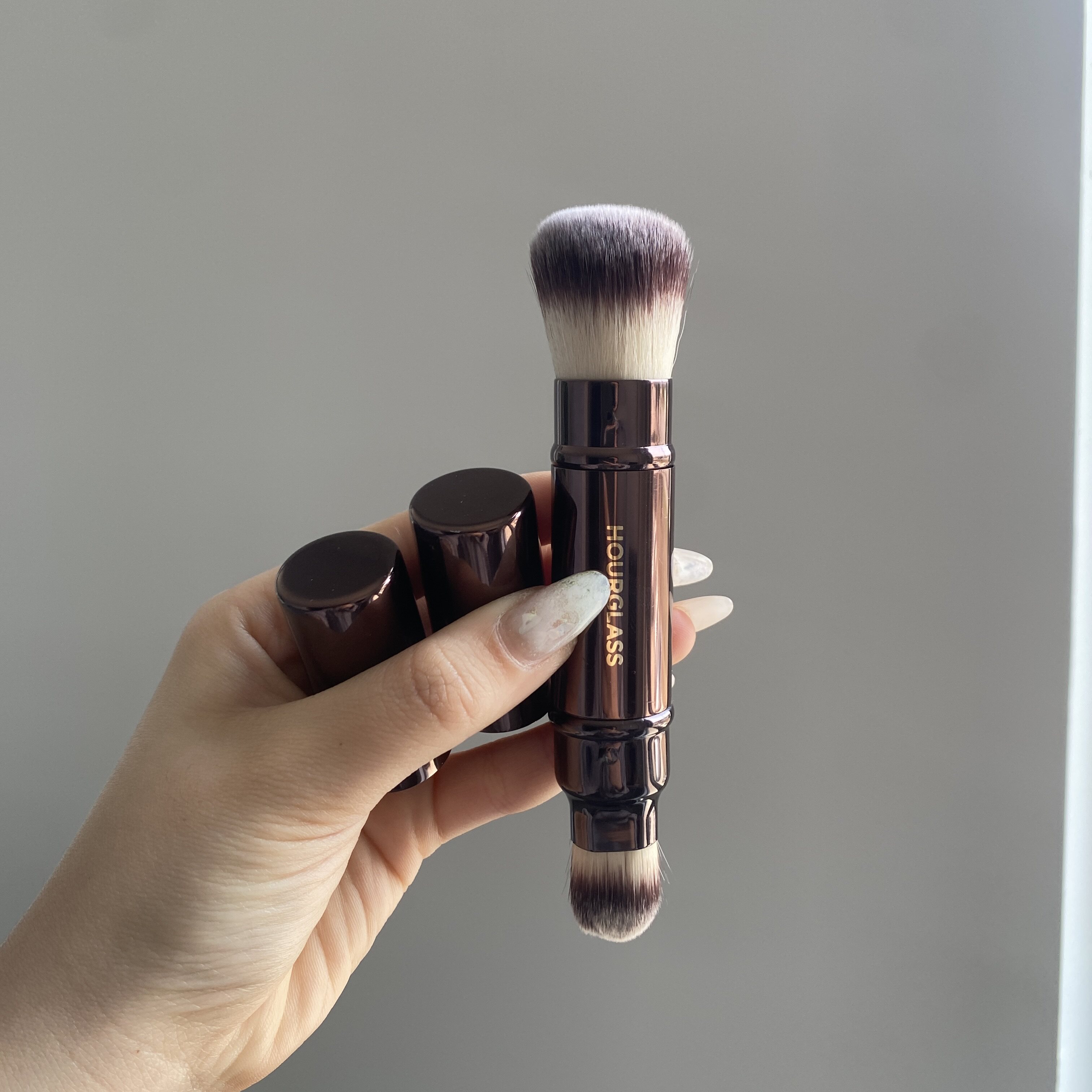 Hourglass双头带盖便携粉底遮瑕腮红定妆刷多功能化妆刷图片
