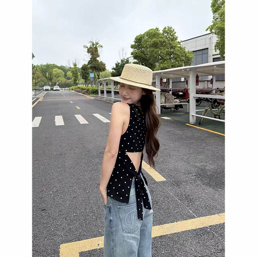 明星同款美式辣妹荡领系带波点设计感褶皱背心女夏季新款无袖上衣