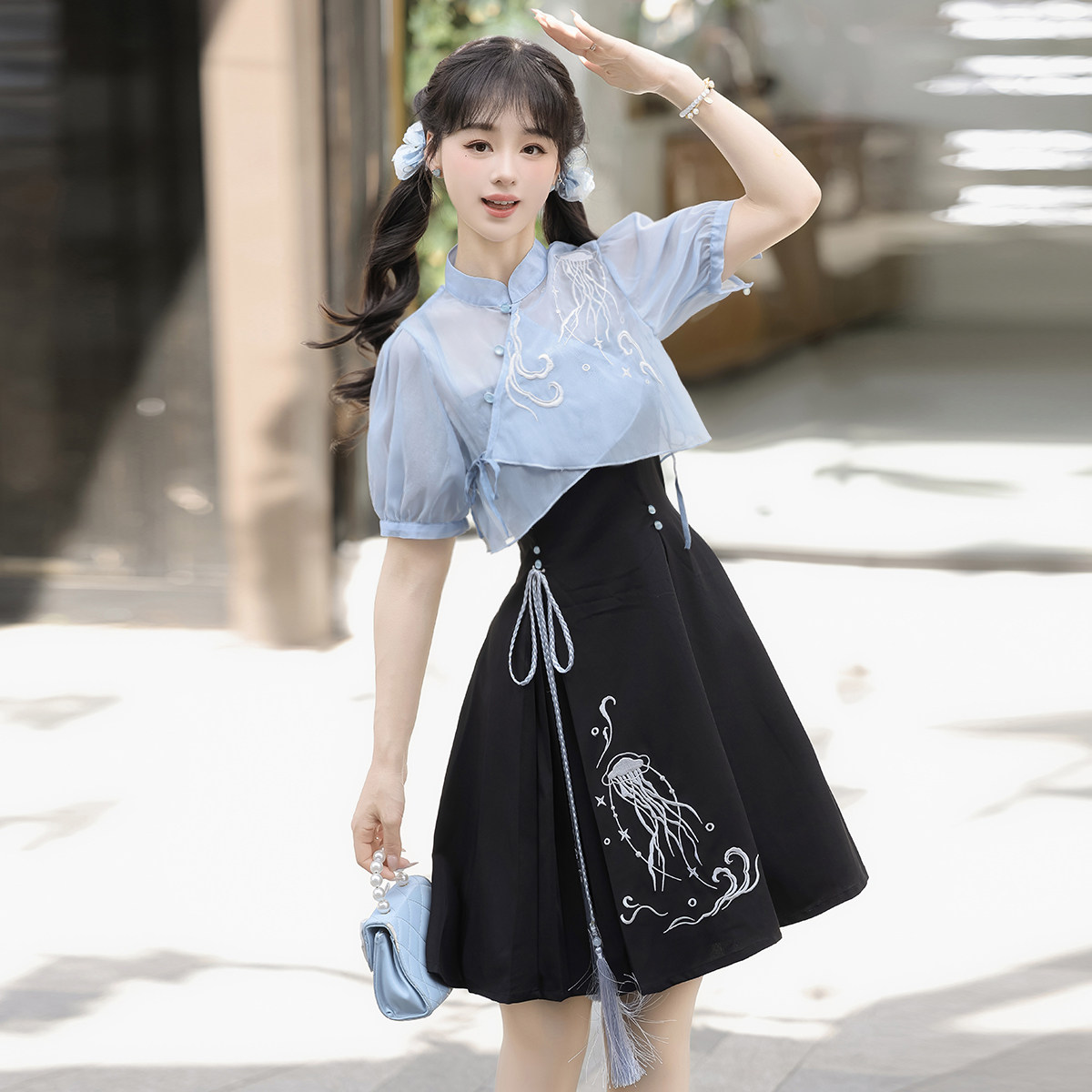 设计师的礼物原创海月水母新中式汉服中国风汉元素上衣吊带裙套装图片