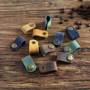 1PCS Portable USB Cable Cord Leather Winder Headphone Case K