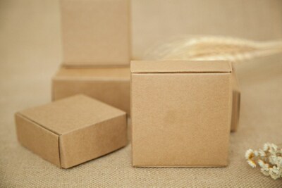 300pcs 10.5*10.5*4cm Aircraft Brown Gift Packaging Kraft Pap