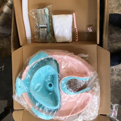 Upright shampoo artifact Plastic Front buckle design Home us