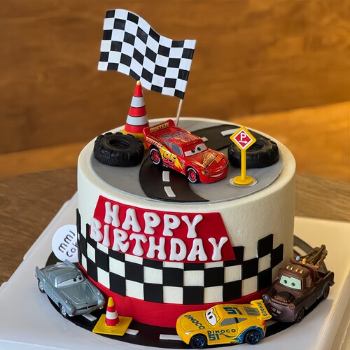 卡通小汽车蛋糕装饰摆件赛车旗子闪电麦昆指路牌烘焙生日甜品插件