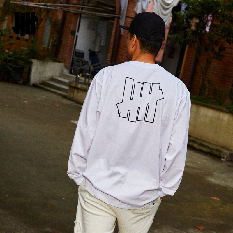 UNDEFEATED美式潮流logo长袖T恤