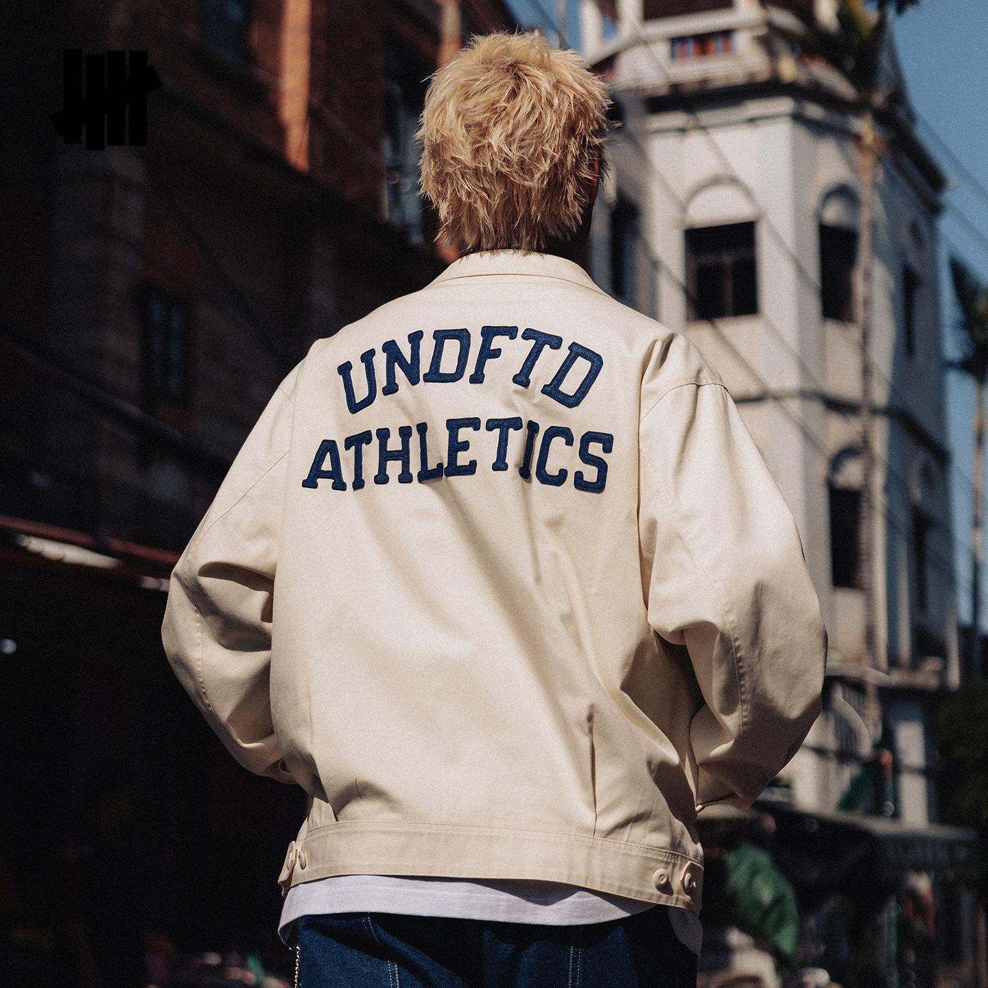 UNDEFEATED五条杠春季新品外套图片