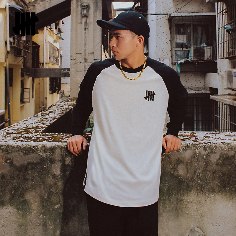 UNDEFEATED圆领插肩长袖T恤