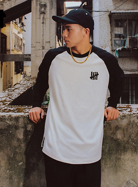 UNDEFEATED五条杠春季新品美式经典LOGO圆领运动街头插肩长袖T恤