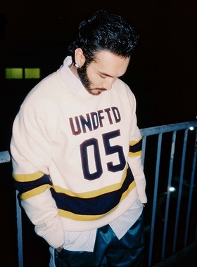 UNDEFEATED五条杠官方秋季新品时尚潮流美式轻薄运动元素圆领毛衣