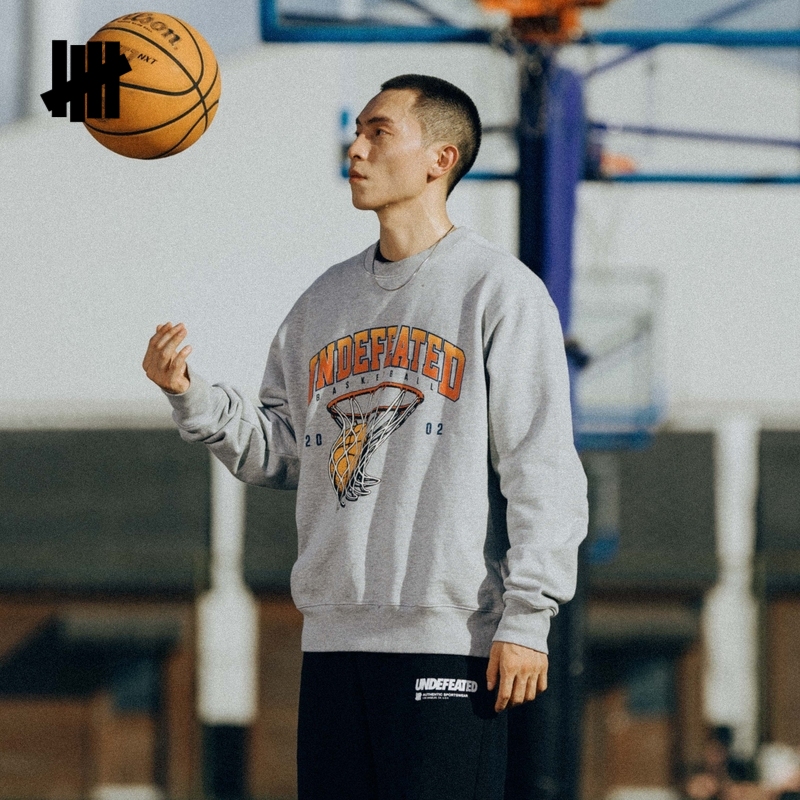 UNDEFEATED美式图案款圆领卫衣