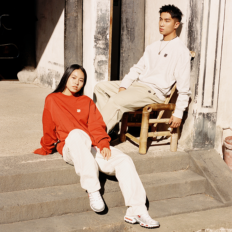 UNDEFEATED限定圆领卫衣（毛圈）