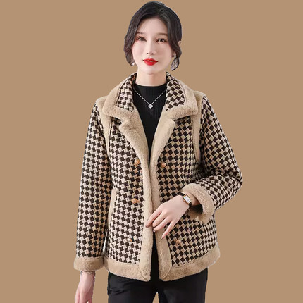 小个子妈妈冬装加绒加厚外套时尚羊羔绒棉衣洋气中老年女冬季棉袄