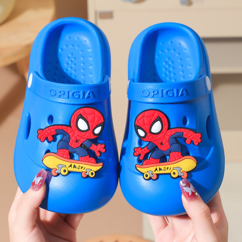 儿童卡通可爱防滑踩屎感洞洞鞋