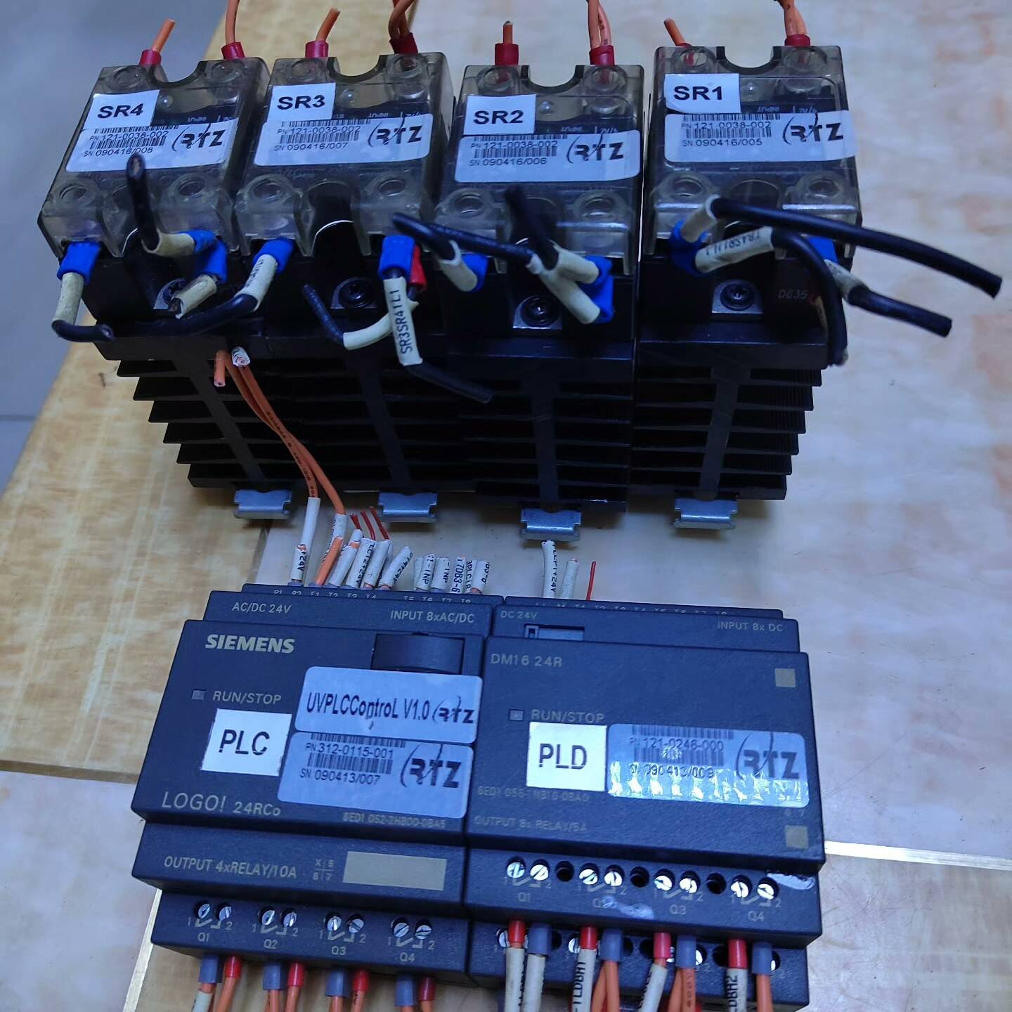 议价九成新快达固态继电器带铝座4台（CW适用