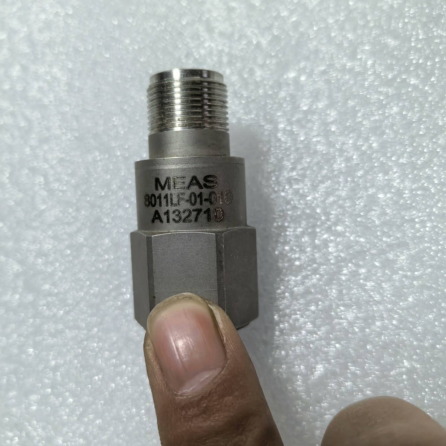 议价MEAS震动传感器8011LF01-010  成色如图实适用