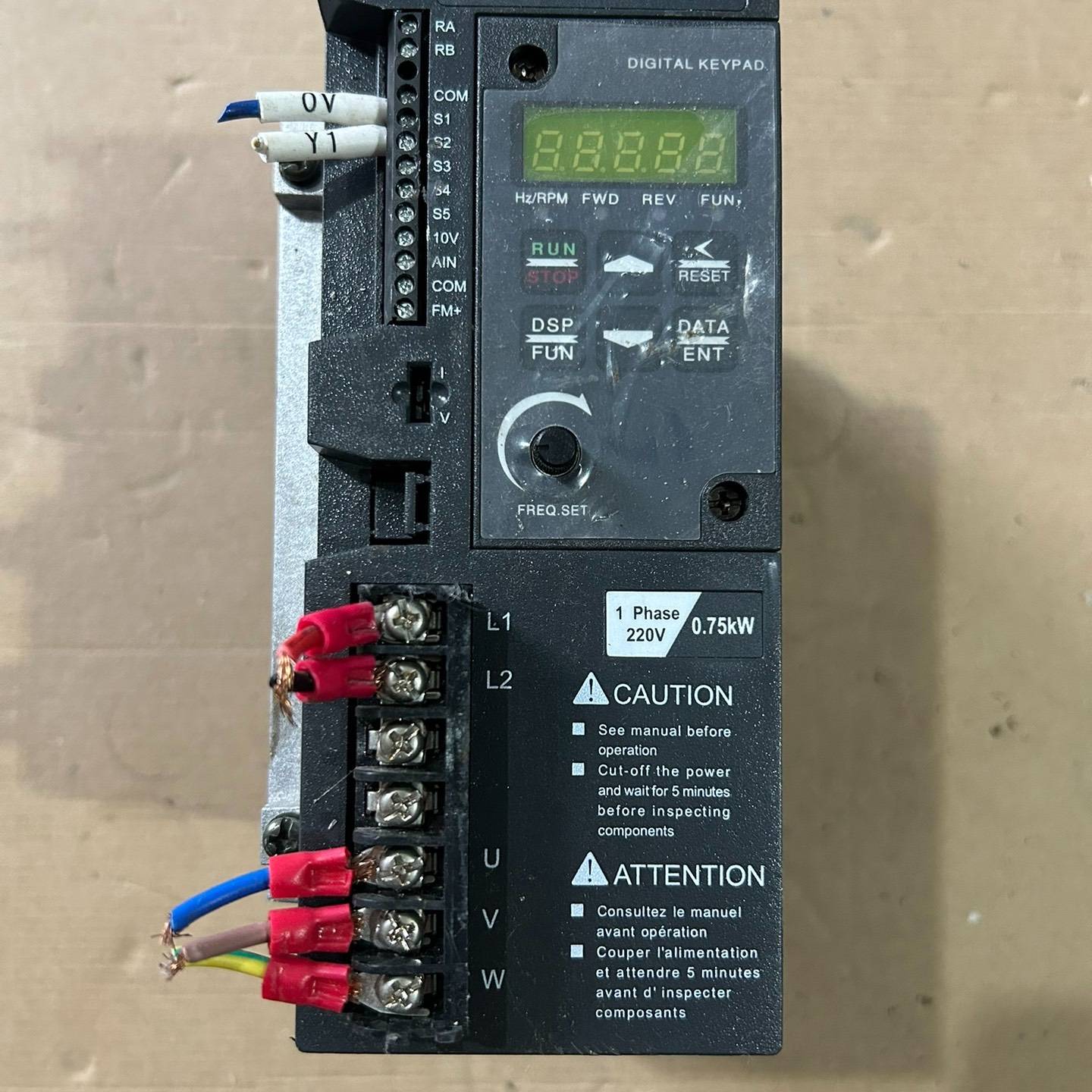 议价S310-201-H1DC变频器.成色如图.包好适用