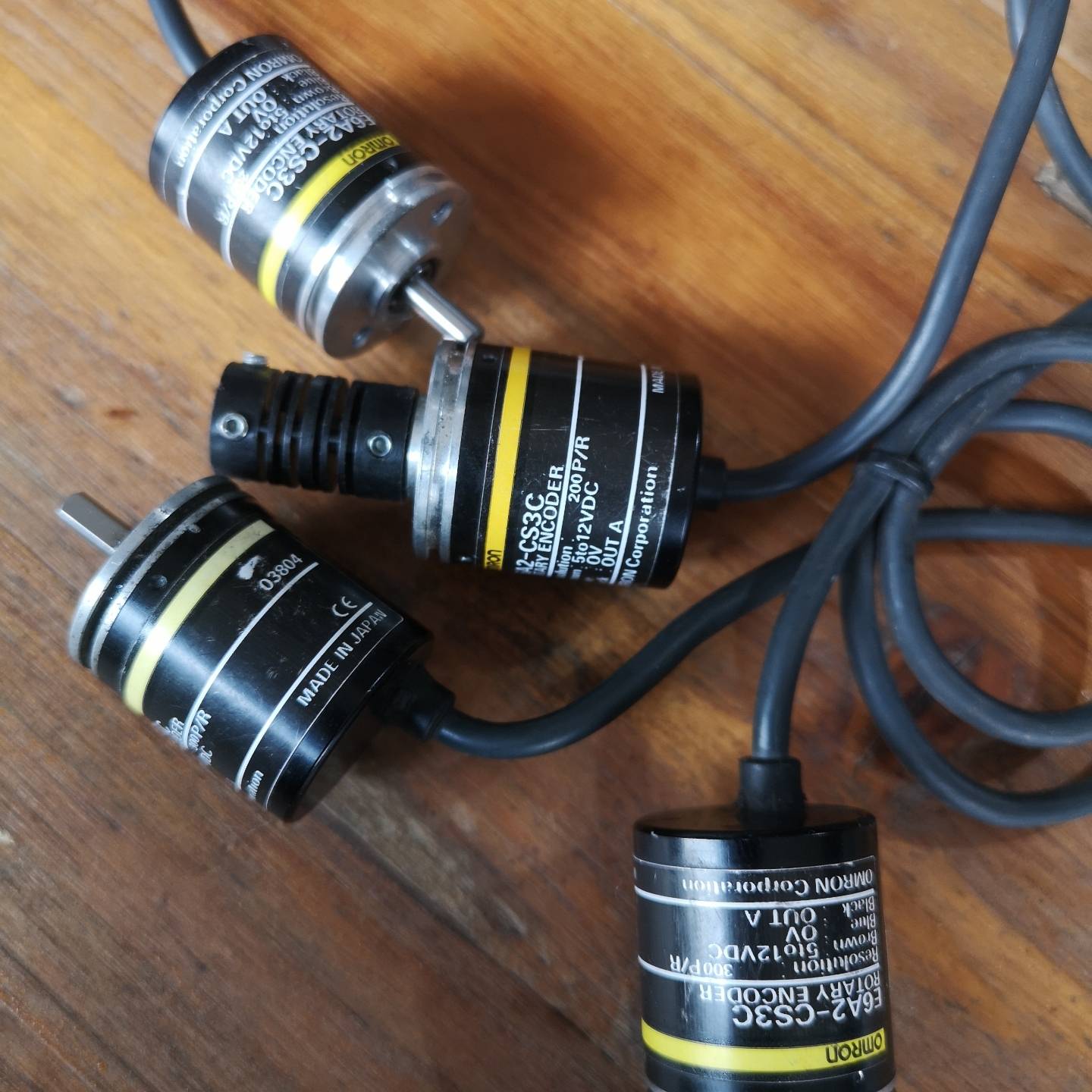 议价E6A2-CS3C 编码器,包好，300线的2个，适用