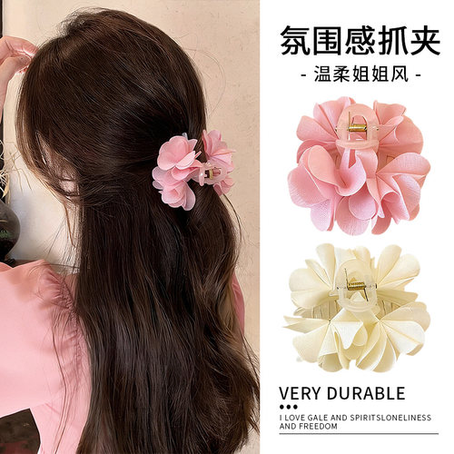 独特漂亮花朵抓夹女高级感