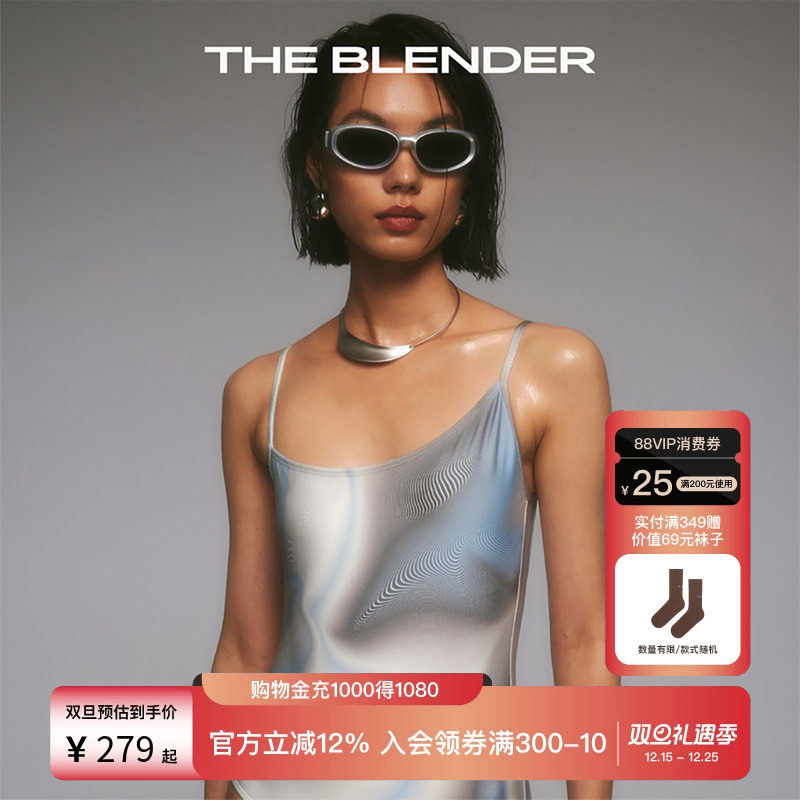 TheBlender海边温泉度假露背