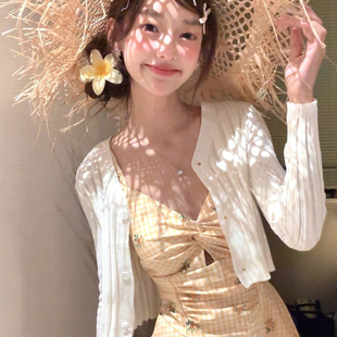 新款泳装泰式绝美少女连体裙保守学生专业游泳竞速度假温泉泳衣女