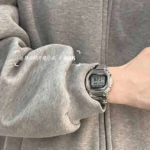 银色小方块电子手表男款运动防水机械夜光学生初高中数字显示钢带