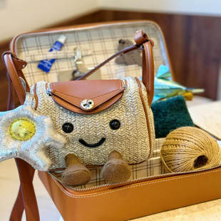 现货草编小精灵林迪Lindy枕头包可爱时尚单肩斜挎包